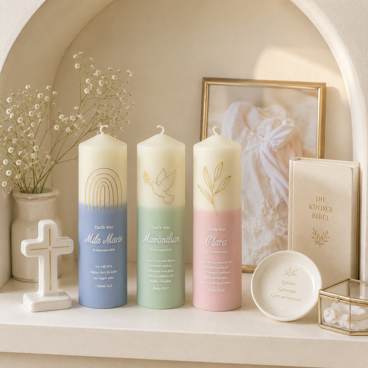 Elegant Taufe candle for baby baptism featuring a soft pastel design, gold line artwork, custom name details, and a premium gift-ready presentation with baptism card.